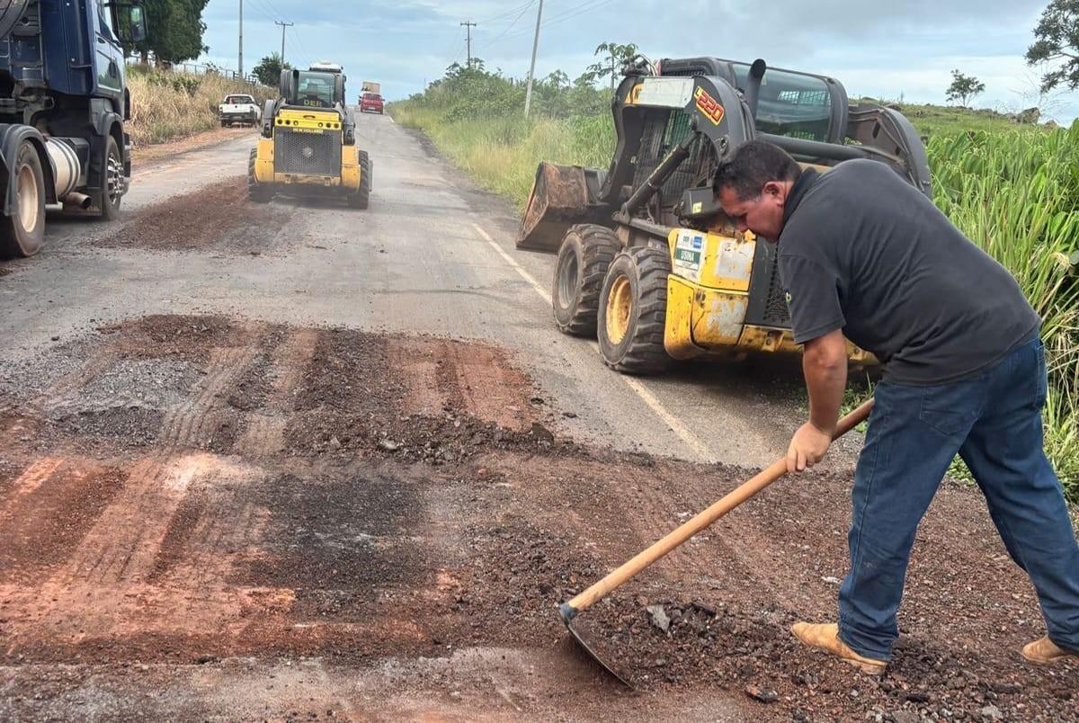 DER inicia manutenção da RO-471 após indicação do deputado Jean Oliveira