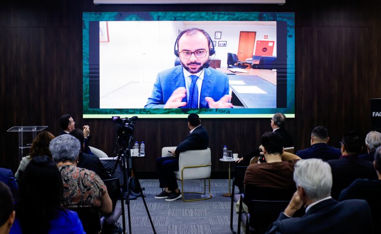 Em seminário, ministro anuncia que governo apresentará proposta para atualizar limites do MEI