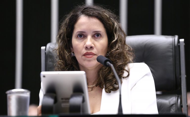 Projeto garante participação remota e segunda chamada para gestantes em concursos públicos