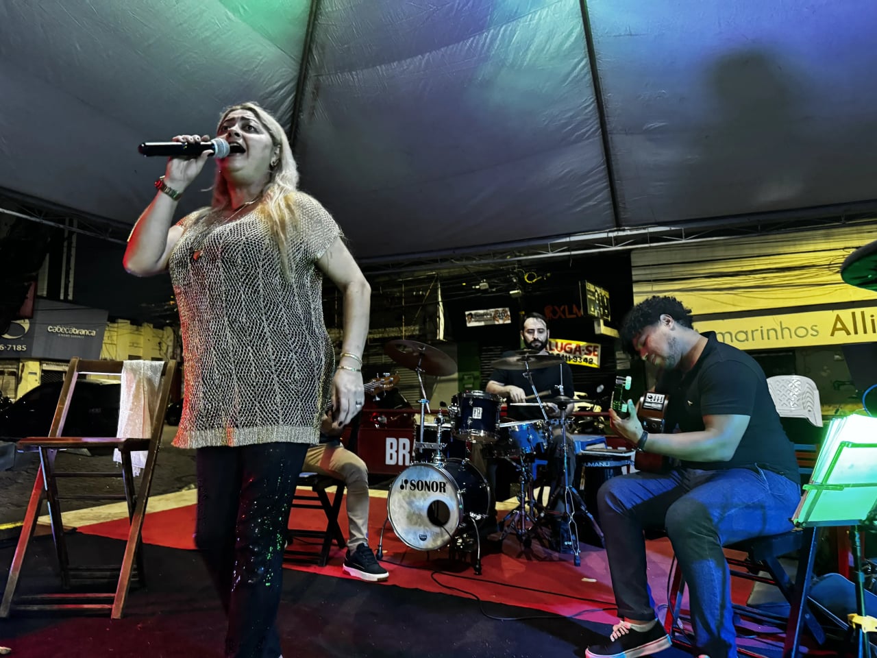 Mercado Cultural recebe o Sarau Brasilidades, celebrando a MPB e a participação do público