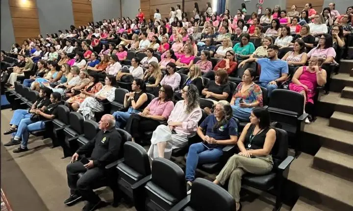 Ação de prevenção e cuidado com a saúde da mulher marca Outubro Rosa com servidoras